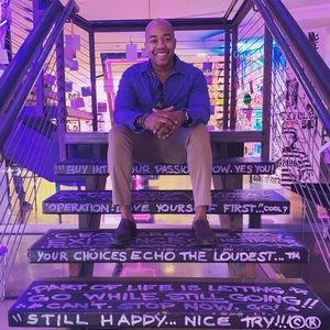 Meet your Posher, Devin